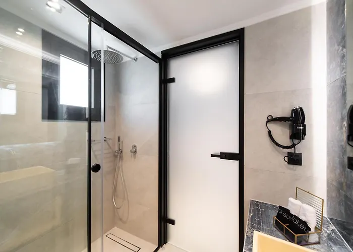 Solvio Boutique & * Frínion