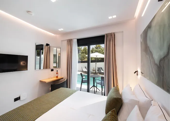 Solvio Boutique & * Frínion