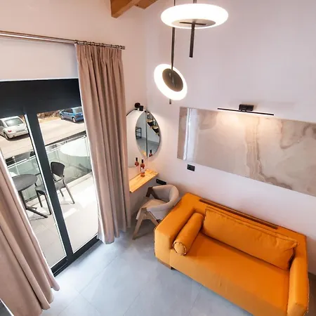 Solvio Boutique & * Frínion